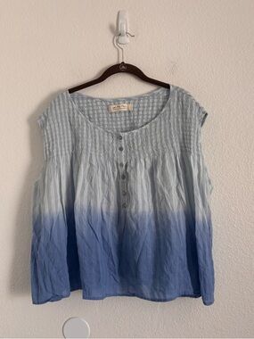 We the Free People Size Medium Blue Ombre Little Bit of Something Sleeveless Top